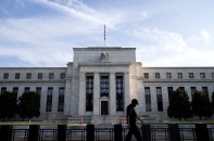 VN-Index dứt chuỗi giảm ba phiên, dòng tiền đứng ngoài quan sát trước thềm họp Fed