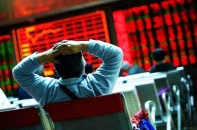 Dòng tiền hoảng loạn, VN-Index giảm gần 4%