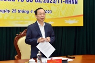 Phó thống đốc NHNN yêu cầu “để mắt” ngân hàng giữ lãi suất cho vay cao