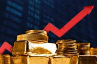 Bất ngờ "quay xe", vàng quốc tế tăng có tuần tăng giá đầu tiên trong tháng qua