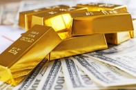Vàng vượt 1.980 USD/ounce, tiến đến mốc giá cao nhất trong vòng 8 tháng