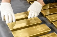 Vàng thế giới tuột mốc 1.900 USD, giảm xuống mức thấp nhất kể từ tháng 3