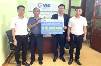 VNI Bắc Ninh trao 750 triệu đồng bồi thường bảo hiểm ô tô do cháy xe
