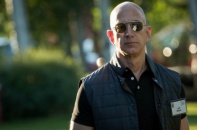 Tỷ phú Jeff Bezos mất ngôi giàu nhì thế giới, tài sản "bay hơi" 2 tỷ USD