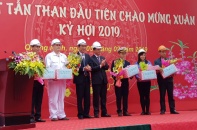 Quảng Ninh rộn ràng đường biển, đường hàng không trong ngày đầu xuân Kỷ Hợi 2019