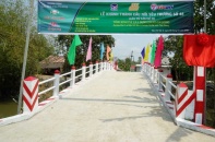 Nhựa Tiền Phong khánh thành “cầu nối yêu thương” số 48 tại huyện Cái Bè, tỉnh Tiền Giang
