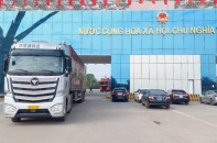 Kim ngạch xuất nhập khẩu qua Móng Cái tiếp tục tăng và đạt hơn 2,2 tỷ USD