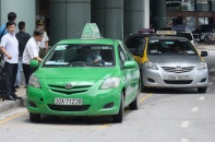 Taxi ở Hà Nội phải mở tài khoản điện tử để trả phí tự động và có 5 màu sơn