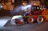 Hạn chế bụi trong không khí, Hà Nội thí điểm máy hút bụi khi sửa đường