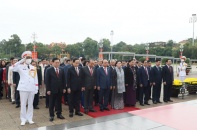 Ngày đầu tiên kỳ họp thứ 10: Quốc hội nghe những kế hoạch triệu tỷ