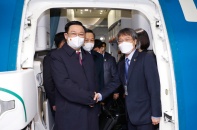 Chủ tịch Quốc hội Vương Đình Huệ đến Seoul, bắt đầu thăm chính thức Hàn Quốc 