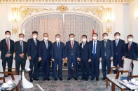 Chủ tịch Quốc hội đề nghị KDB tích cực tham gia tái cơ cấu ngân hàng Việt