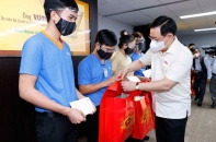 Chủ tịch Quốc hội thăm, chúc Tết doanh nghiệp: "Khó khăn của doanh nghiệp chính là khó khăn của chúng tôi"