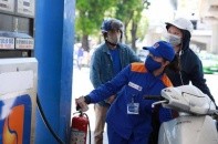 Từ 1/4/2022, thuế bảo vệ môi trường của xăng, dầu được giảm tối đa 50%