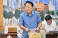 Cử tri đặc biệt lo lắng khi giá xăng dầu giảm, nhưng giá hàng hoá không giảm