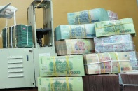 Bộ Tài chính: Tăng lương từ đầu năm có thể gây khó khăn cho kiểm soát lạm phát