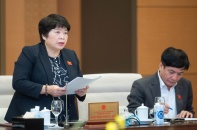 Kiến nghị nâng lương, phụ cấp cho bác sỹ, nhân viên y tế cơ sở