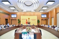 Băn khoăn về đề xuất khoản vay đặc biệt “cứu” ngân hàng bị rút tiền hàng loạt