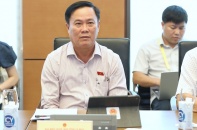 Hai năm lấy phiếu tín nhiệm một lần, vì không phải cán bộ làm được mọi việc 