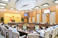 Ủy ban Thường vụ Quốc hội xem xét cơ chế đặc biệt phát triển hệ thống đường sắt