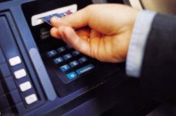 Rút tiền dịp Tết: Cảnh báo mất an toàn với thẻ ATM