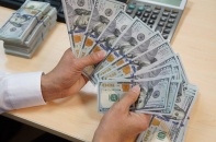 USD chưa ngừng leo thang, ngân hàng tiếp tục tăng tỷ giá thêm 70 đồng/USD
