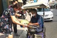 Miễn phí chuyển tiền hỗ trợ người dân gặp khó khăn do đại dịch Covid-19