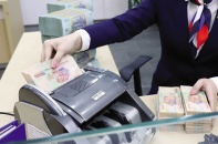 Nhà băng rầm rộ báo lãi; Cảnh báo tình trạng lợi dụng ví Momo để đánh bạc