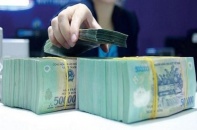 Ngân hàng thương mại ồ ạt xin room tín dụng cao ngất ngưởng, NHNN nêu lý do không chiều