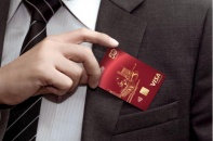 NCB ra mắt thẻ Visa phiên bản giới hạn, chào mừng 50 năm thống nhất Đất nước