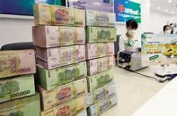Ngân hàng lãi mỏng, nợ dày, dồn dập tăng vốn