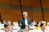 Cấm viên chức góp vốn, điều hành doanh nghiệp thuộc lĩnh vực mình phụ trách là không hợp lý