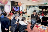 Vàng giảm nhẹ ngày vía Thần Tài, chuyên gia cảnh báo rủi ro "kiệt sức dòng tiền"