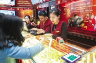 Vàng đi ngang, các yếu tố hỗ trợ giá vàng vẫn yếu
