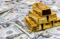 Vàng tiếp tục đà tăng, USD xuống mức thấp 