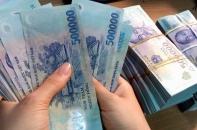 Năm Quý Mão, để tiền vào kênh nào, gửi tiết kiệm hay đầu tư chứng khoán
