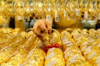 Giá vàng vọt lên 3.414 USD/ounce, SJC cao hơn thế giới 17 triệu đồng