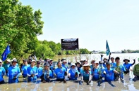 UOB Việt Nam khởi động trồng 10.000 cây rừng phòng hộ đê biển tại Cà Mau