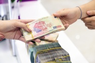 Ngân hàng đua phát hành chứng chỉ tiền gửi, lãi suất lên gần 8%