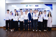 ACB trao 100 suất học bổng cho sinh viên khó khăn tại Đại học Quốc gia TP. HCM