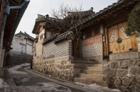 Làng cổ ở Seoul quá tải du khách, chính quyền địa phương phải vào cuộc