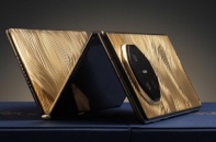 Huawei Mate XT Ultimate: Điện thoại gập ba bằng vàng 18K, giá hơn 2,5 tỷ đồng