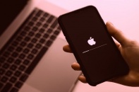 Hàng nghìn người dùng iPhone và Android bị theo dõi gián điệp