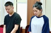 Bắt Quang Linh Vlogs và Hằng Du Mục vụ kẹo rau củ Kera
