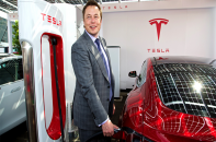 Tesla hạ giá xe điện, cuộc đua mới trên thị trường bắt đầu