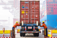 Trung Quốc đặt mục tiêu tăng trưởng thấp nhất thập kỷ: Mở ra kỷ nguyên thận trọng