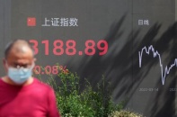 Chứng khoán Trung Quốc “bốc hơi” thành quả từ đầu năm, khối ngoại rút ròng