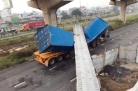 Vụ container kéo sập cầu bộ hành ở TP.HCM: Sẽ xử lý nghiêm các sai phạm