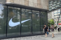 Nike gặp khó với giấy phép lao động nước ngoài tại TP.HCM