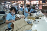 Đề nghị không điều chỉnh lương tối thiểu vùng cho năm 2021